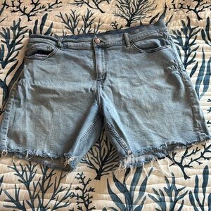 Mugsy Jean cut shorts